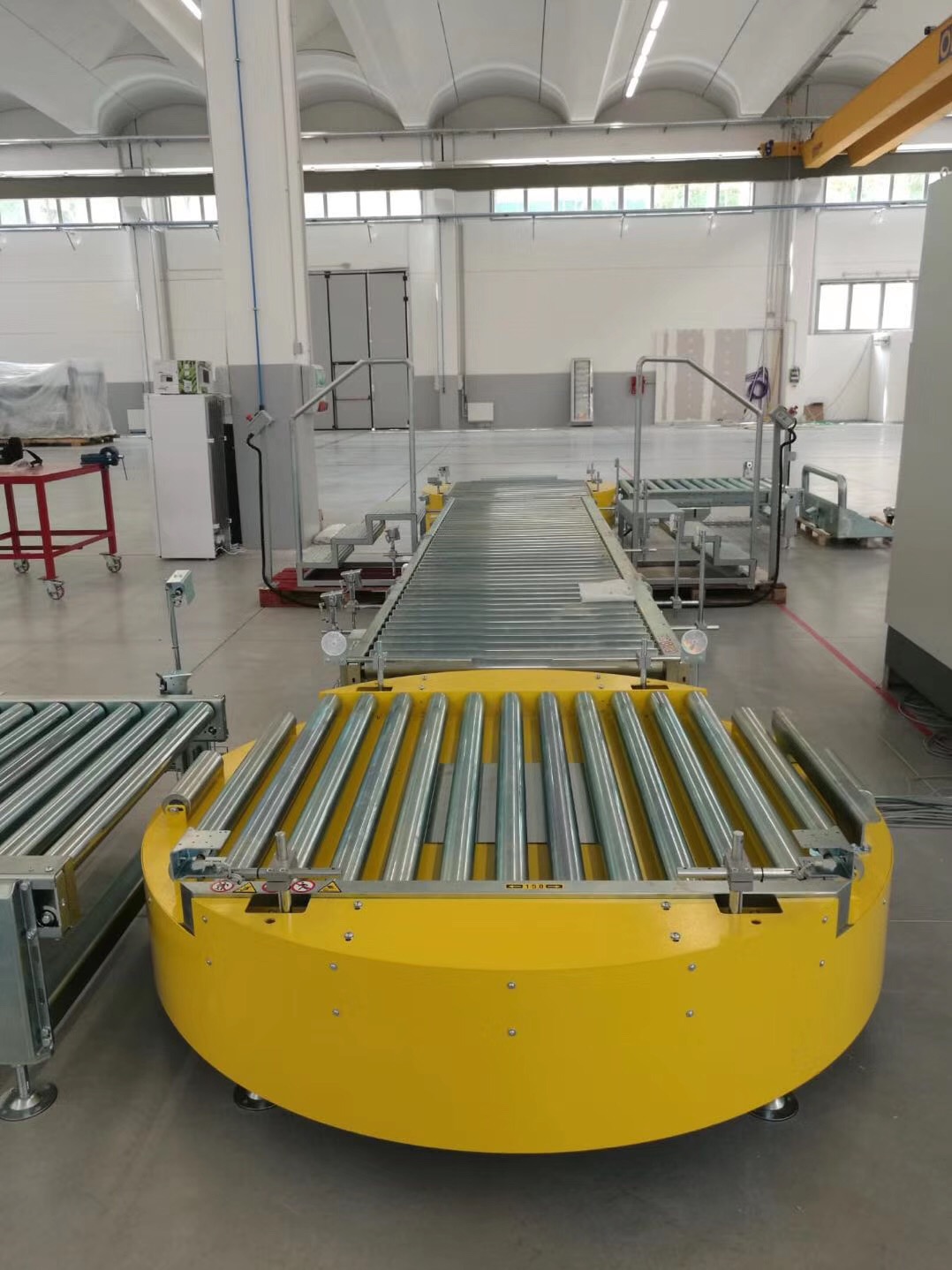 转向台输送机-斜坡皮带机-居中加十字转向输送机