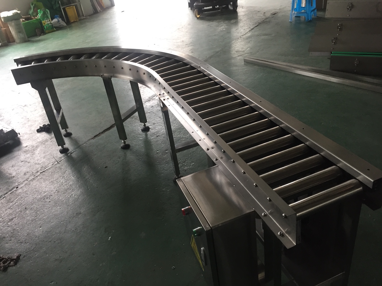 不锈钢滚筒输送机-整线输送系统-斜滚筒输送机